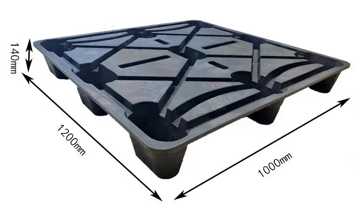 Semi automatic molding equipment for plastic pallets