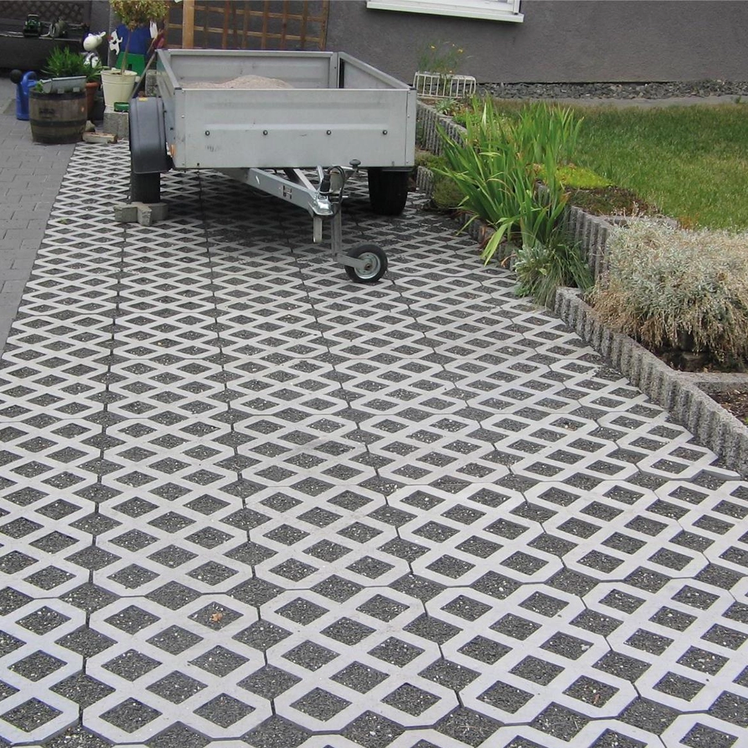 Semi automatic molding equipment for  waste plastic walkway tiles
